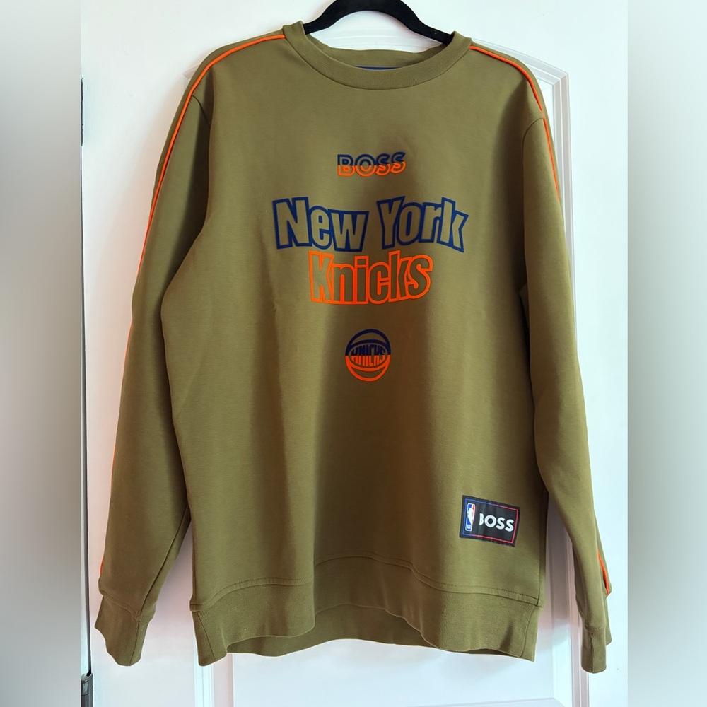 NWT BOSS x NBA New York Knicks Crewneck Sweatshirt Olive Green - Size L